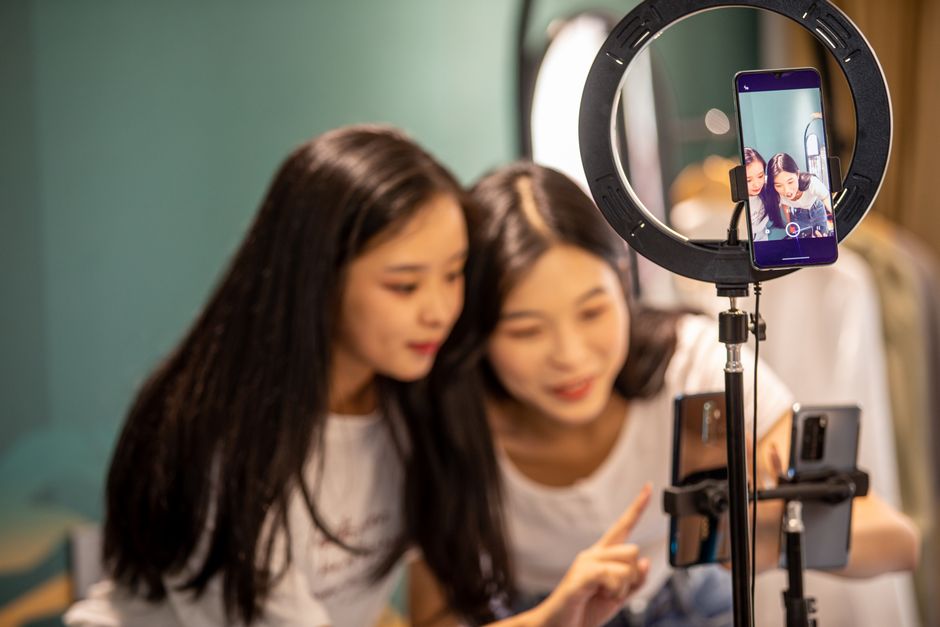 TikTok Shop Livestream và GMV Max